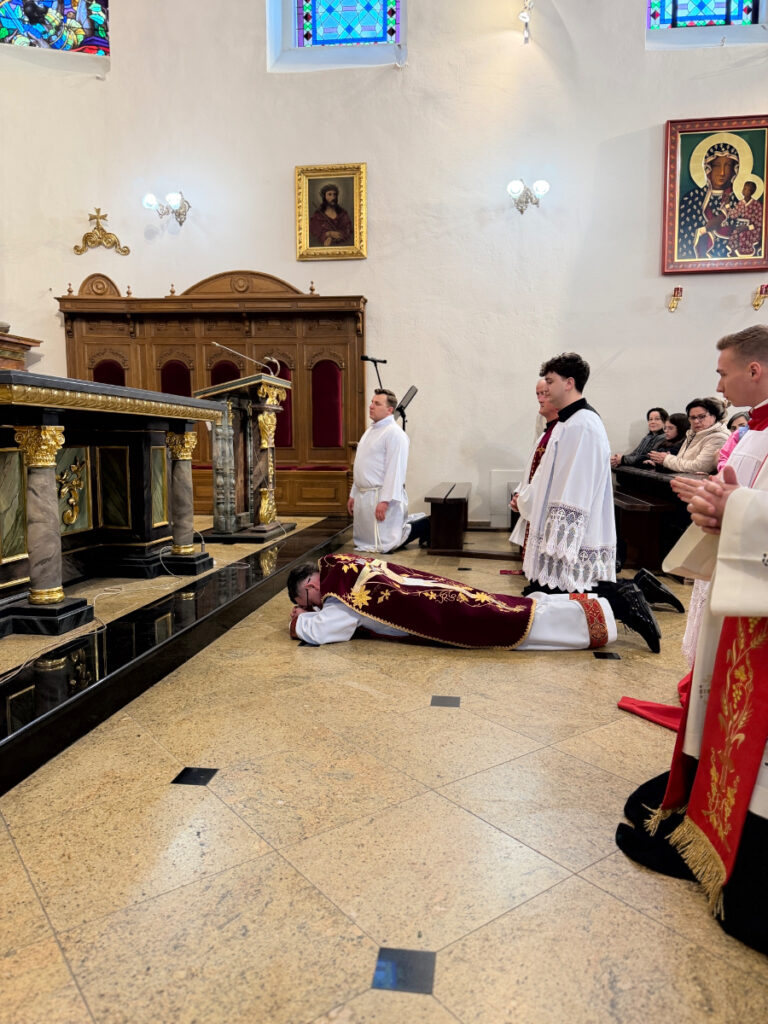 Wielki Piątek – Liturgia Męki Pańskiej ~ 2026 A.D.